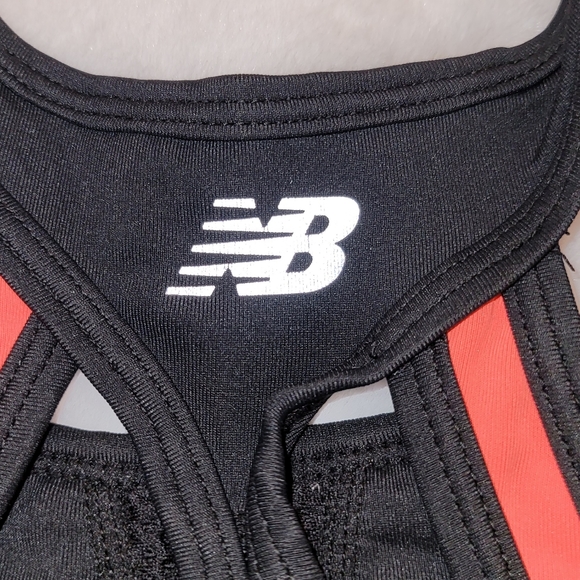 New Balance NB Dry Sports Bra Size Small - Picture 13 of 16